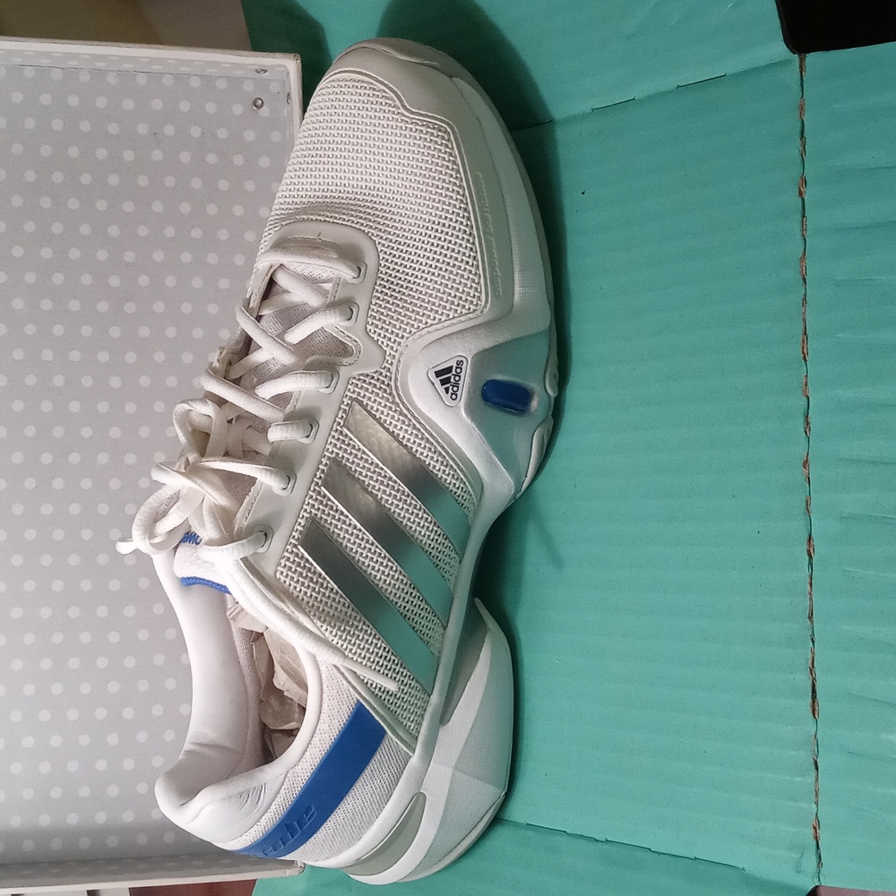 Adidas adipower barricade tennis shoes